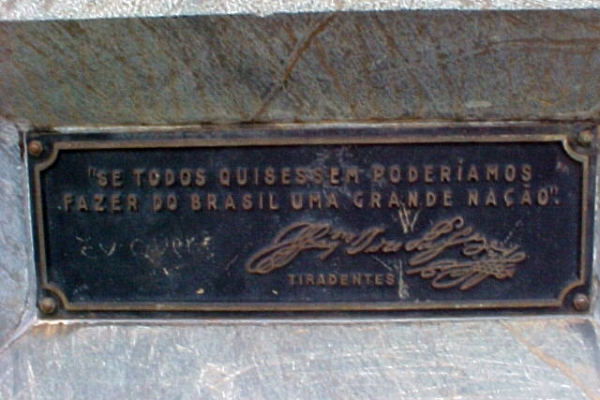 placa-indicativa-218808B64-B419-35DF-D84B-069969CD3BEB.jpg