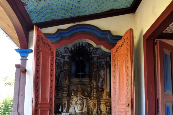 3a-porta-de-entrada-para-a-capela661B2C87-6A40-188A-73EA-708B86A7A6D7.jpg