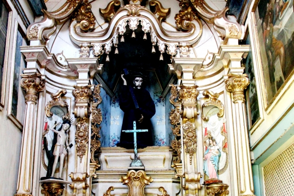 4-vista-interior-da-capela-486BF29B6-4369-9E27-C500-64C6EEED5CD5.jpg