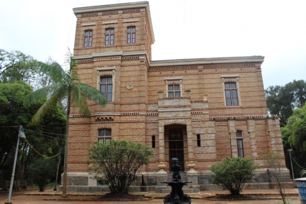 fachada-da-villa-do-museu-mariano-procopio414059AC-0148-00E8-88D0-492227A646FE.jpg