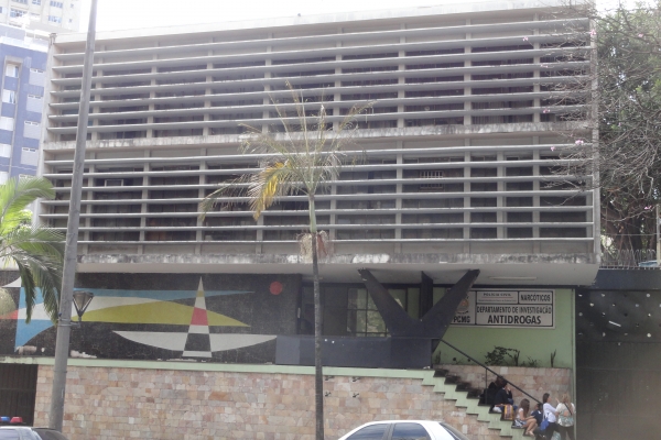 fachada-239EB0DF5-7DBC-A246-730E-1B20DF34B861.jpg