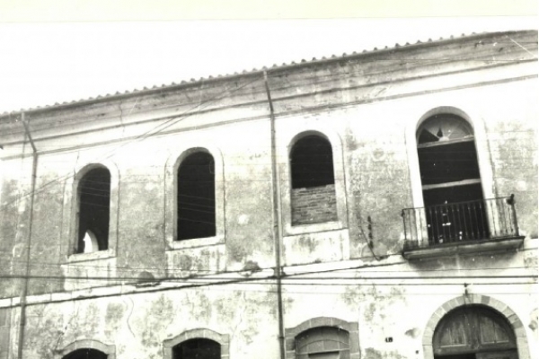 aspecto-da-edificacao-a-epoca-do-tombamento-foto-dossie190C2A8F-1184-83EE-F3BE-6D5BC06DDF2C.jpg