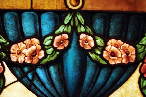 detalhe-do-vitral-no-interior-do-edificilda-entrada38F76170-A40B-46E3-56CB-C65B326AEB8B.jpg