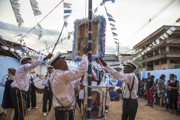 associacaoculturalmarujos-joaomonlevade-reinado-congado-arquivoiephamgEB280E7B-F5EA-9E82-4992-EF95AE9B628F.jpg