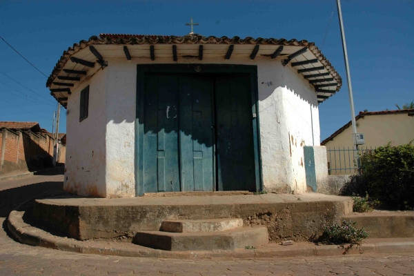 capela-de-ns-saudechapada-do-norte-2B89CF3E6-E30F-22A0-8122-85D33A2B7ED9.jpg