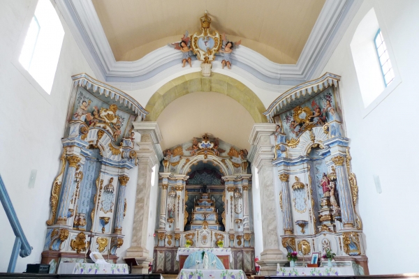 altar-mor-28EBE2CAA-4283-E8BD-E1B6-D1855D179463.jpg