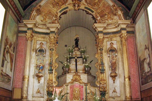 2-vista-do-retabulo-mor826DDCB9-8384-C1EC-453B-A8303C1C00E4.jpg