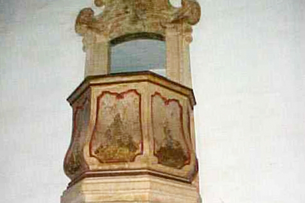 5-pulpito-lado-do-evangelhoF436932B-9E10-A60F-E5EE-F389B405EB3F.jpg