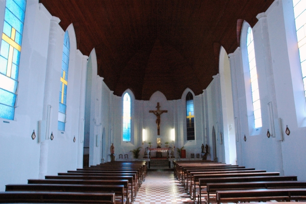 2-vista-interna-da-nave-e-altar-morF04A5D14-AE3B-A412-60AF-952B06083134.jpg