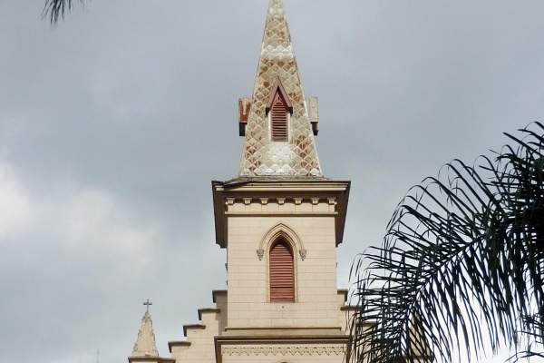 1-fachada-principal36CD06BA-F675-4F88-AFFA-3D076959A3AD.jpg