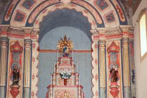 3-altar-morB9F45889-3E8C-F534-057F-0CE9FDED752A.jpg