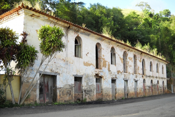 fachada-principal9F36D066-C697-6DDA-D78F-9F71C3119024.jpg