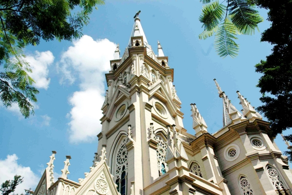 2-detalhe-das-torres-da-igreja-n-s-da-boa-viagemFB9EFA01-9766-E9A4-55AF-BE01AF64E501.jpg