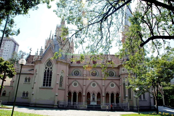 3-facahda-lateral-da-igreja-n-s-da-boa-viagemA6E2ED31-D5A5-33FA-CED8-68F171D0AE3D.jpg