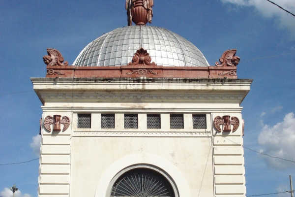 fachada-posteriior-do-necroterioA1F01200-D0B0-B8C0-AD77-0AF4DA159500.jpg