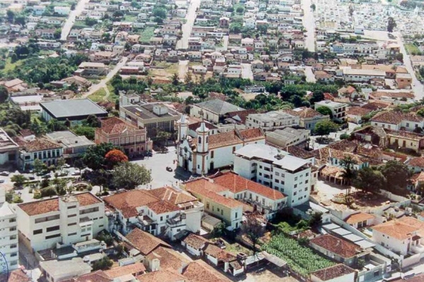 1-vista-parcial-do-nucleo-historico-de-oliveira6946785B-A679-64CA-0FA8-A863665125F9.jpg