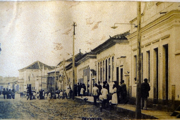vista-antiga-da-cidade-de-oliveiraC250F298-BE12-8C7E-B239-35E9E11A5D0D.jpg
