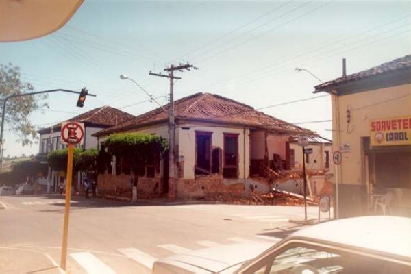 2-casarao-cap-henrique-vista-da-ruaD3BA6117-0779-FFCC-EFD5-E7BCC0CB0976.jpg