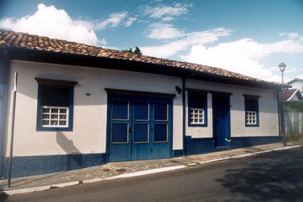 rua-direita3DA334DD-F05F-9938-D382-236B34B45E19.jpg