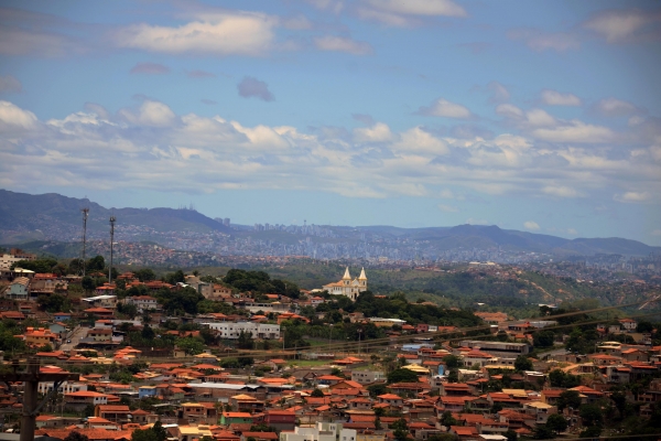 vista-panoramica-de-santa-luzia-com-cidade-de-belo-horizonte-ao-fundoF88D0E93-FC3A-A96B-63D1-D2212013518A.jpg